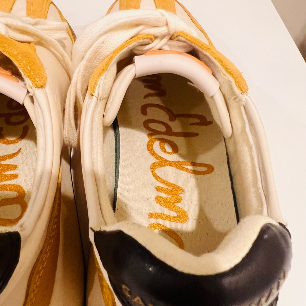 Sam Edelman Women’s Sneakers Mustard Ivory and Black
Size 7.5
Langley-3 - Picture 5 of 9
